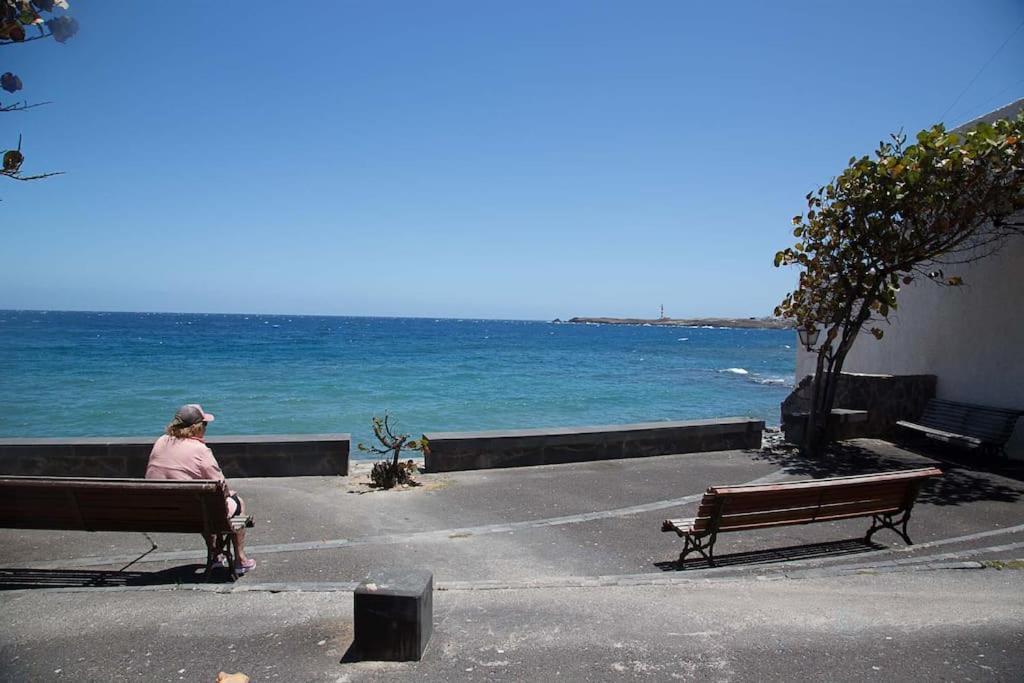 Sea View Apartment 2B Poris de Abona Luaran gambar