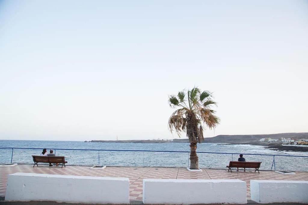 Sea View Apartment 2B Poris de Abona Luaran gambar